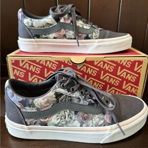 Vans Ward Satin Floral Rose Cloud women’s size 6.5